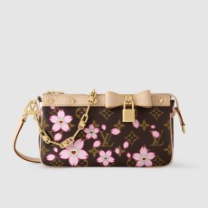 M13666 LV x TM 포쉐트 악세수아