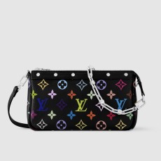 M13663  LV x TM 포쉐트 악세수아