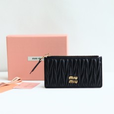 미우미우 장지갑
