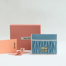 미우미우 카드지갑