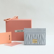 미우미우 카드지갑