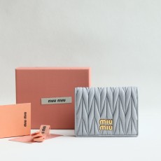 미우미우 반지갑