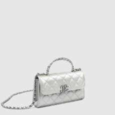 샤넬 체인 플랩 폰 홀더 AP3238