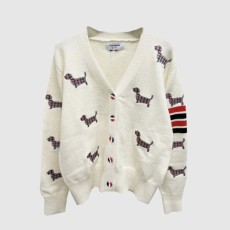 톰브라운 로고 쇼트 코트