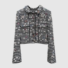 샤넬 로고 쇼트 코트