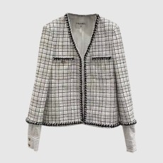 샤넬 로고 쇼트 코트