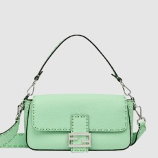 펜디 바게트백 미듐