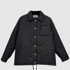 프라다 로고 쇼트 코트