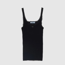 프라다 리브드 코튼 탑